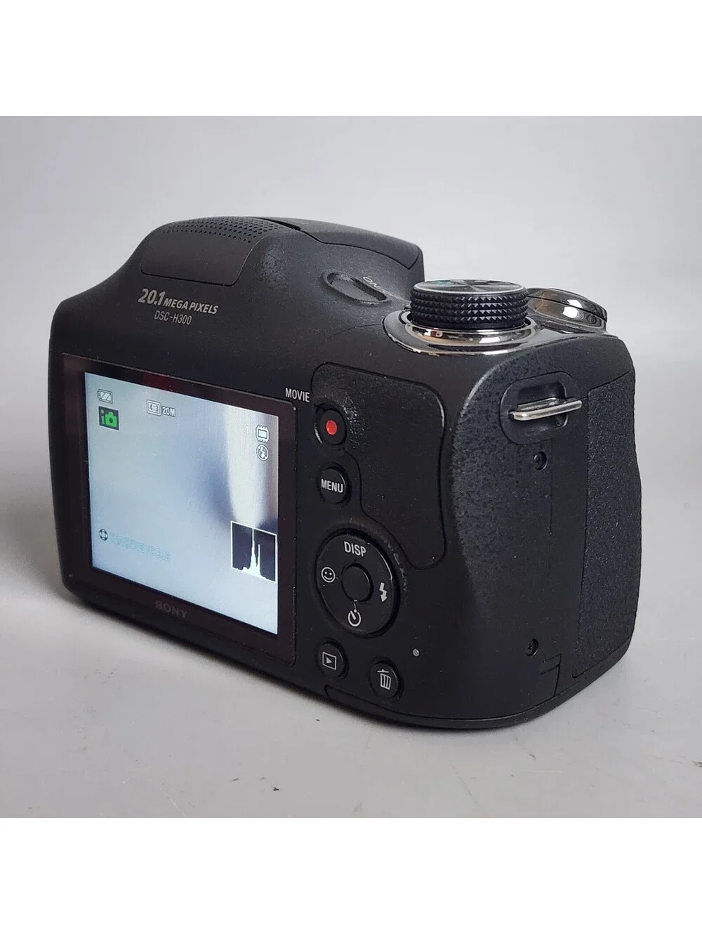 Sony Cyber-shot DSC-H300 Digital Camera 20.1 Mega-Pixels- 35x Optical Zoom -Mint